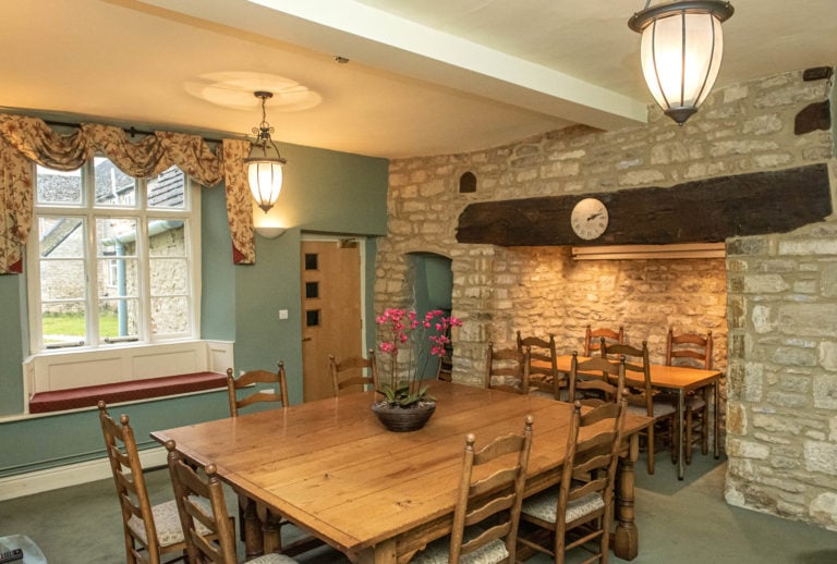 Dining Room (2)